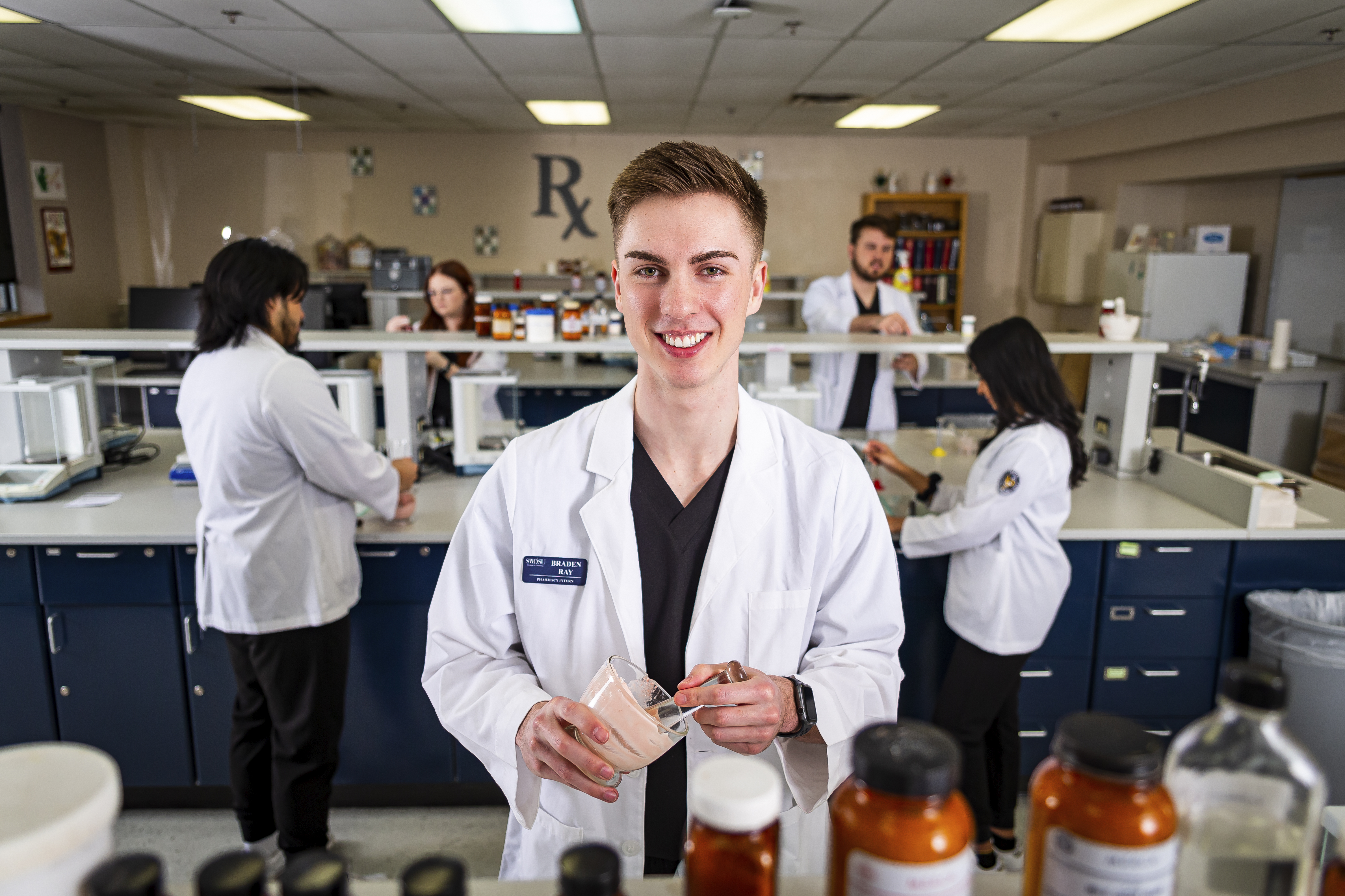 Parmacy student Pharmacy student in lab